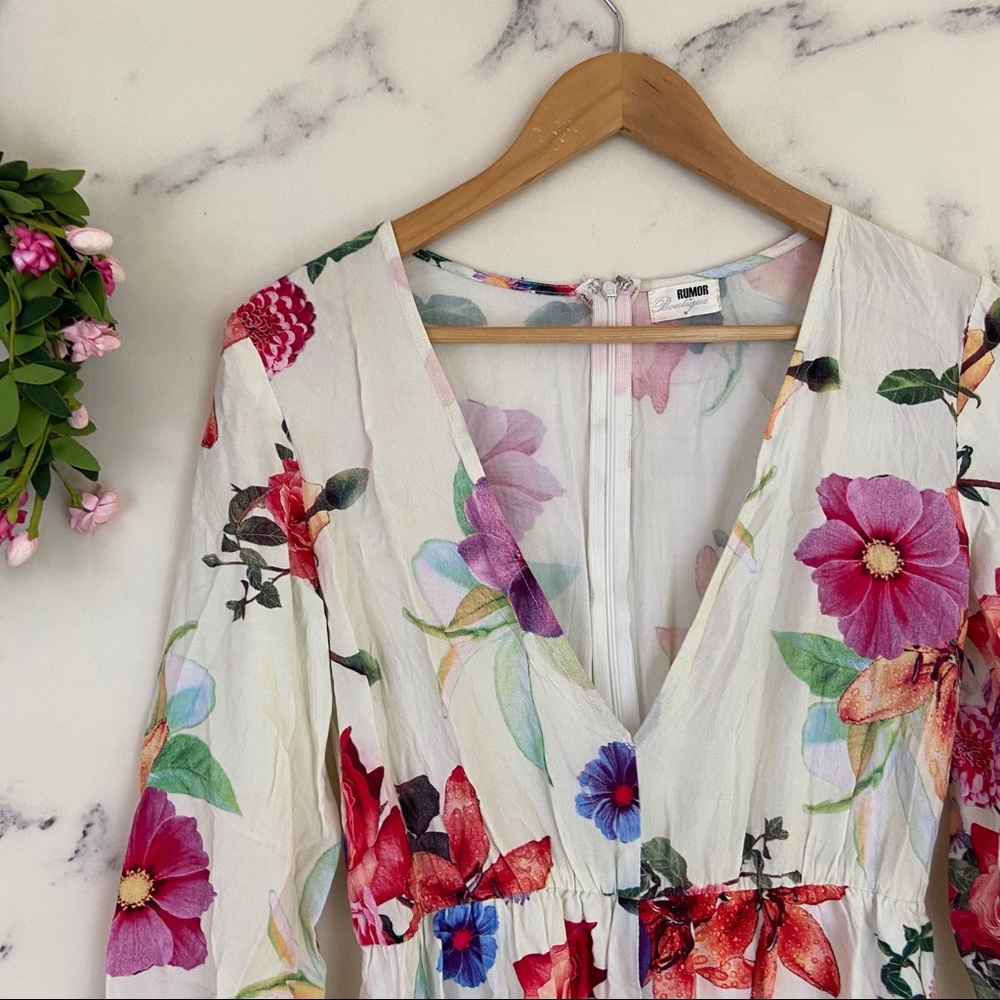 🌸SOLD🌸Rumor Boutique Floral Long Sleeve Romper - Picture 3 of 7